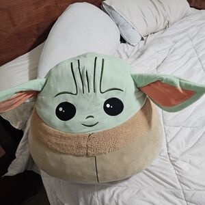 Jumbo Sized Star Wars Baby Yoda, Squishy